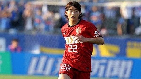 Japonya'da inanılmaz bir gol! Gelişine fena çaktı...