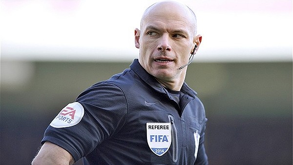 Howard Webb, Zidane'a özendi! Yok böyle penaltı...