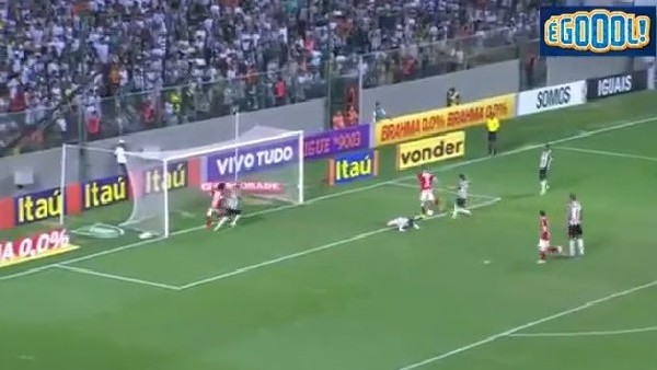 Yok artık! Böyle gol kaçırma olamaz...