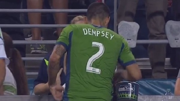 Dempsey'den patlamış mısıra karşılık forma