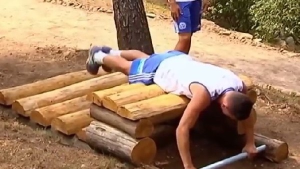 Marsilya'da askeri eğitim gibi idman