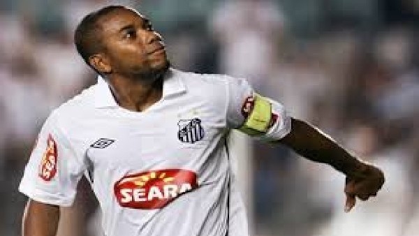 Robinho gollerine devam ediyor!...