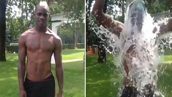 Mario Balotelli'de iş başında...