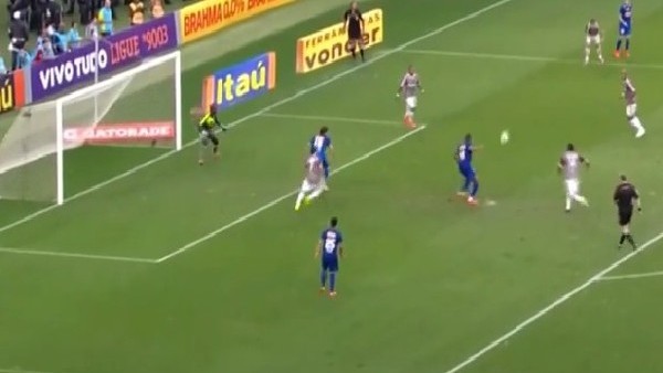 Brezilya Ligi'nde muhteşem bir gol