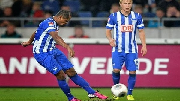 Bundesliga'yı sallayan muhteşem frikik golü