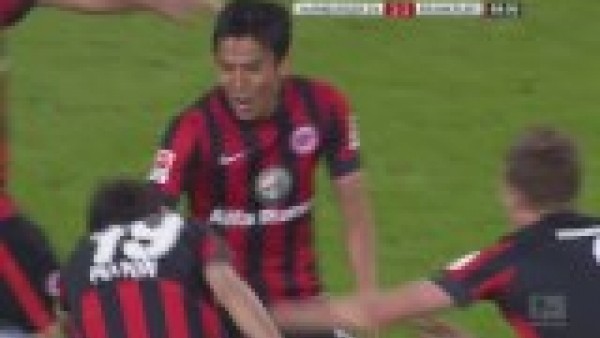 Öyle bir frikik attı ki... (Hamburg-E.Frankfurt)