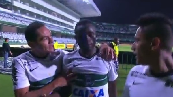 Golü attı, çukura düştü! Komedi...