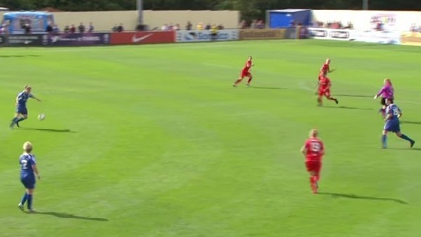 Liverpool'un bayan takımı bile bir başka!...