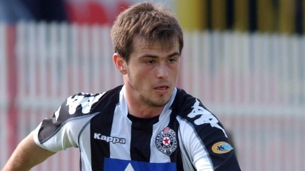 Beşiktaşın rakibinden alkışlanacak hareket