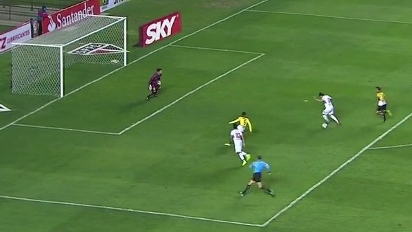 Kaka'dan İlginç Bir Gol