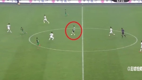 Bu kaleci çıldırmış olmalı!