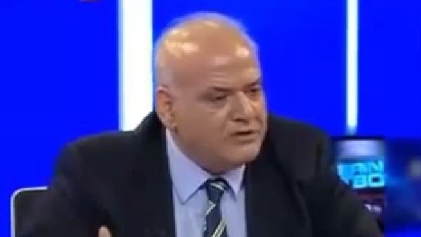 Ahmet Çakar canlı yayında bardak fırlattı!