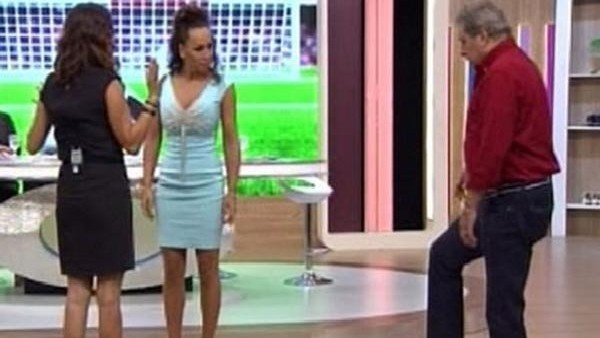 Erman Toroğlu kadınlara ofsaytı anlattı!