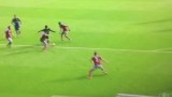 David Silva'dan Messi golü!