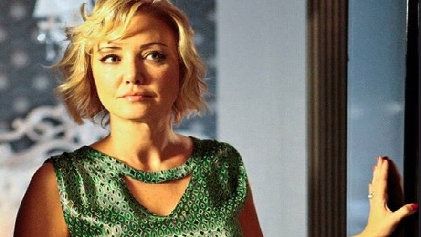 Berna Laçin'den büyük gaf! Caner Erkin'e...