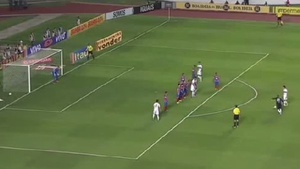 Rogerio Ceni'den çılgın bir gol daha!