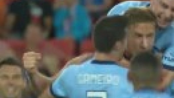 Eski Trabzonsporlu yıldız öyle bir gol attı ki...