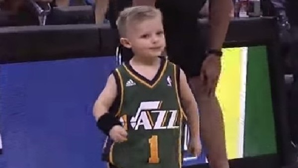 5 yaşındaki Lösemi hastası çocuktan smaç