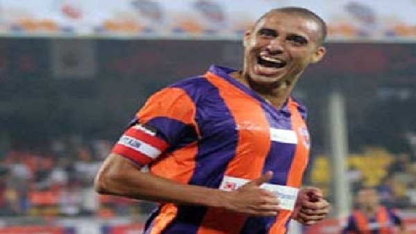 Trezeguet Hindistan'da da attı!...