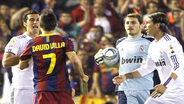 El Clasico kavgaları - Arbeloa & David Villa