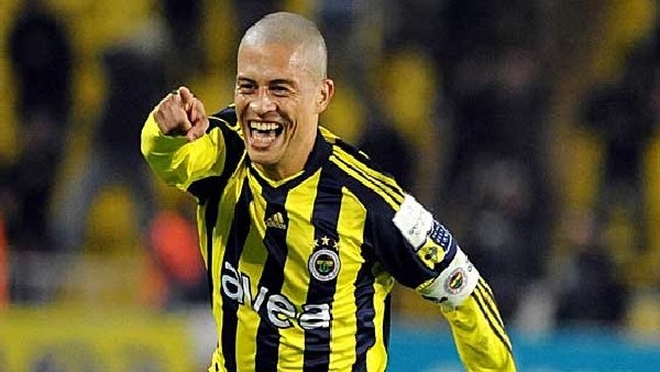 Alex de Souza'nın Galatasaray`a attığı unutulmaz gol