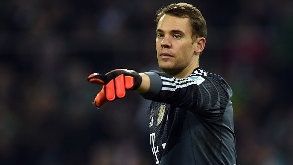 Neuer'den inanılmaz kurtarışlar