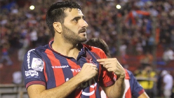 Güiza'dan enfes aşırtma!