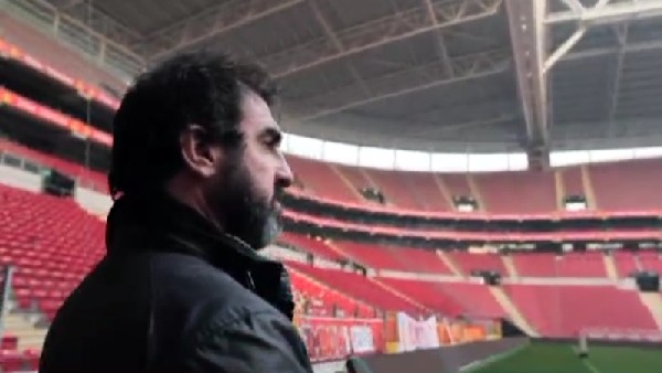 Cantona'dan G.Saray-F.Bahçe belgeseli