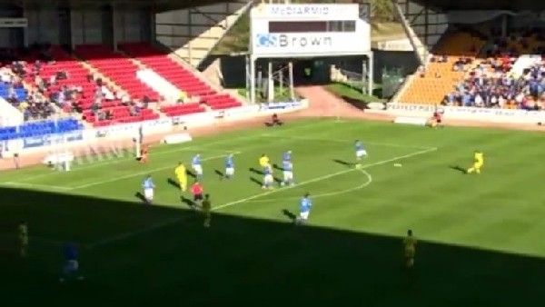 İskoçya'da görülmeye değer bir gol!...