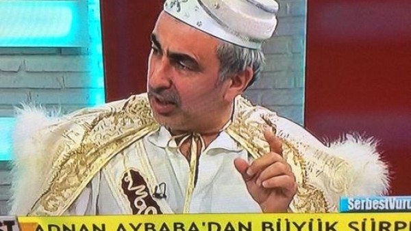 Adnan Aybaba bu kez sünnet çocuğu oldu