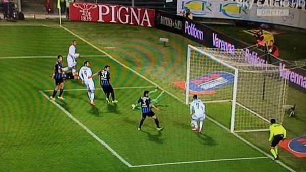 Napoli'li Callejon inanılmaz bir gol kaçırdı