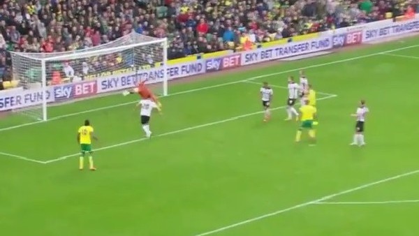 Championship'te üstüste inanılmaz kurtarışlar!