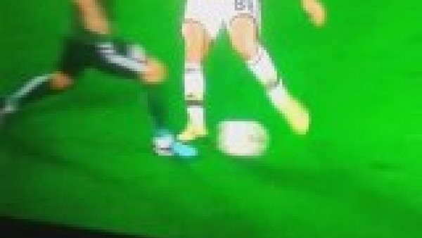 Kadıköy'de tartışmalara yol açan penaltı pozisyonu