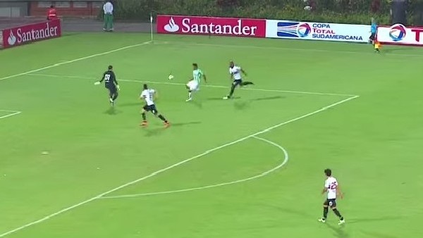 Ceni'yi takım arkadaşı yaktı!...