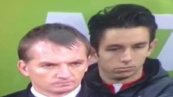 Yedek kulübesinde uyuyan kaleci