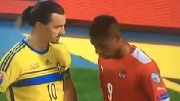 Ibrahimovic'ten rakibine: 'O eli bir indir'