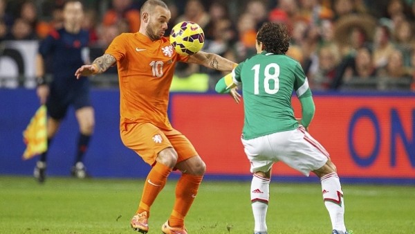 Sneijder'den Hollanda milli takımında müthiş gol