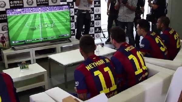 Barcelonalı oyuncuların FIFA keyfi! Neymar, Messi, Pique...