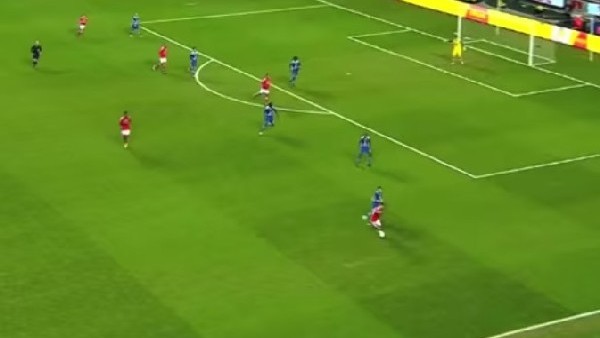 Portekiz'de ayak kırmaya teşebbüs!...