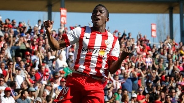 Orta sahadan müthiş gol