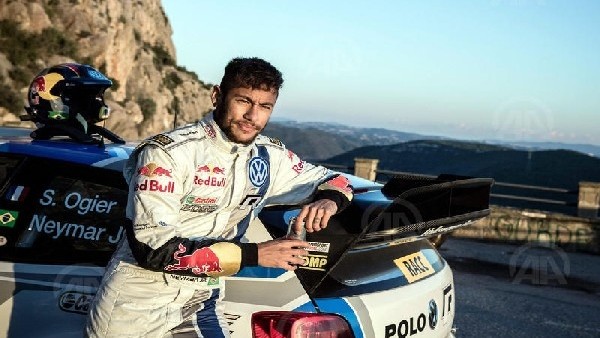 Brezilyalı Neymar Rallici Oldu