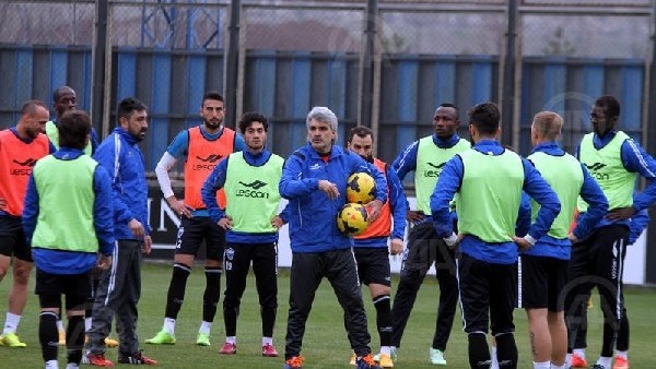 Tütüneker, Erciyesspor'daki ilk antrenmanına çıktı
