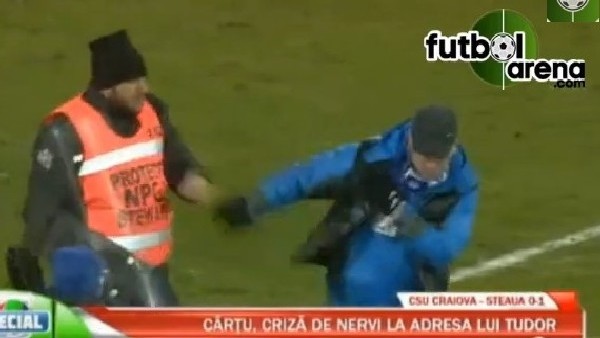 Forma almak istedi, yumruğu yedi!