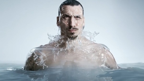 Zlatan'dan olay yaratan reklam!