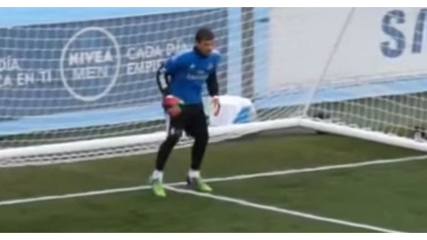 Casillas Ve Navasın Kıyasıya Rekabeti!...