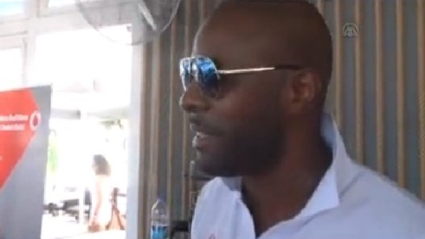 Pascal Nouma, Demba Ba'yı değerlendirdi