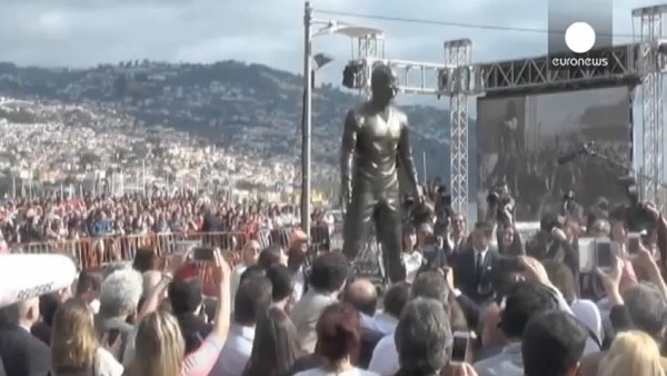 Cristiano Ronaldo'nun heykeli dikildi