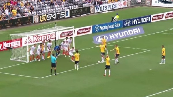 Bütün takım kaleye geçti