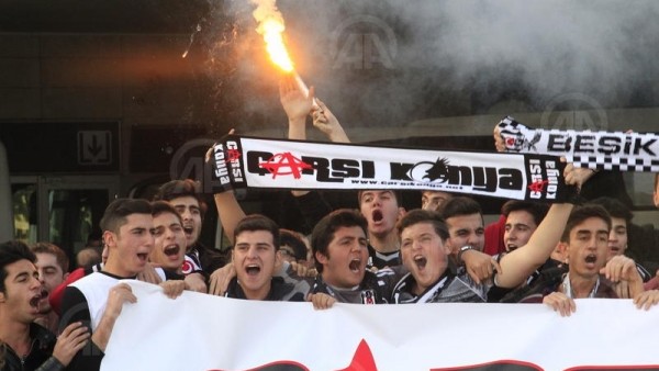 Beşiktaş kafilesine sevgi gösterisi