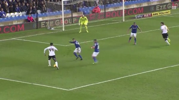 Liverpool'lu yıldız Championship'i salladı!...